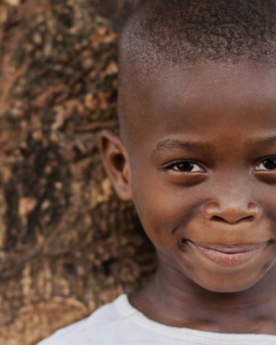 close-up-smiley-african-kid-outdoors